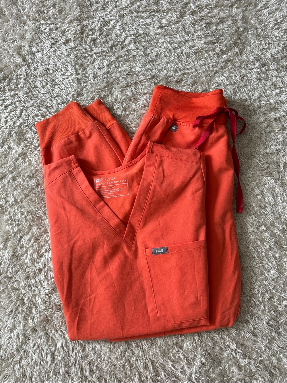 Figs Women's Sunset Orange Jogger Scrub Set